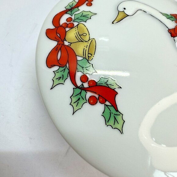 Vintage Christmas Goose Embossed Trinket Box Lidded Jewelry Ring 3.5" Japan - Picture 5 of 10
